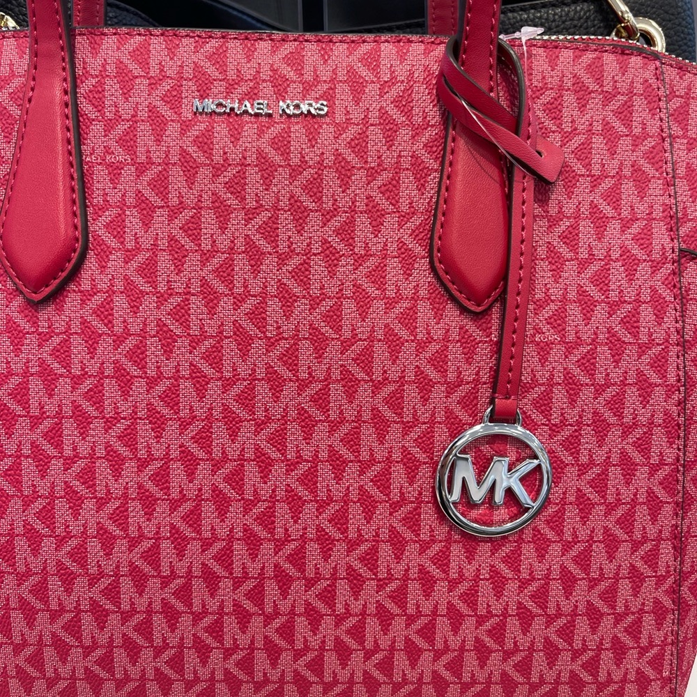 MICHAEL KORS Marilyn Medium Signature Logo Tote Bag
Dark Raspberry 
NWT - Picture 7 of 16